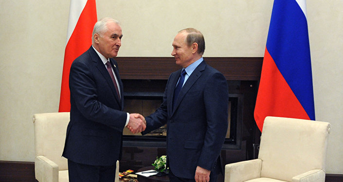 Рабочая встреча президента РФ В. Путина с президентом Южной Осетии Л. Тибиловым Рабочая встреча президента РФ В. Путина с президентом Южной Осетии Л. Тибиловым