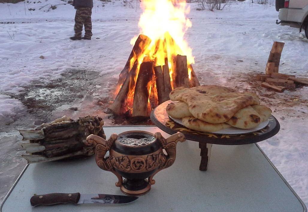Традиционный новогодний стол в Южной Осетии Традиционный новогодний стол в Южной Осетии