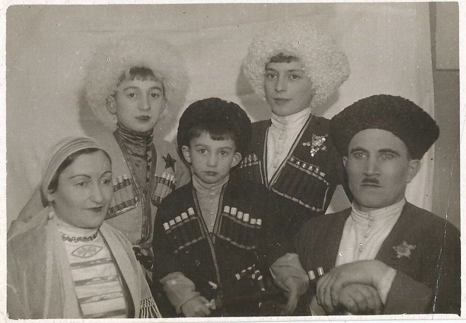 Алибек Кантемиров Алибек Кантемиров