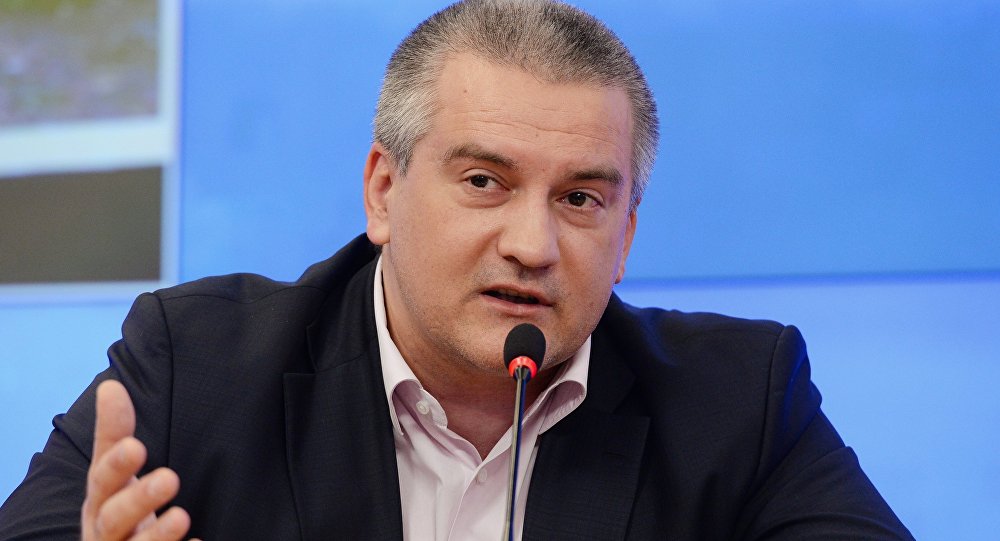 Аксенов прокомментировал слухи о своей отставке