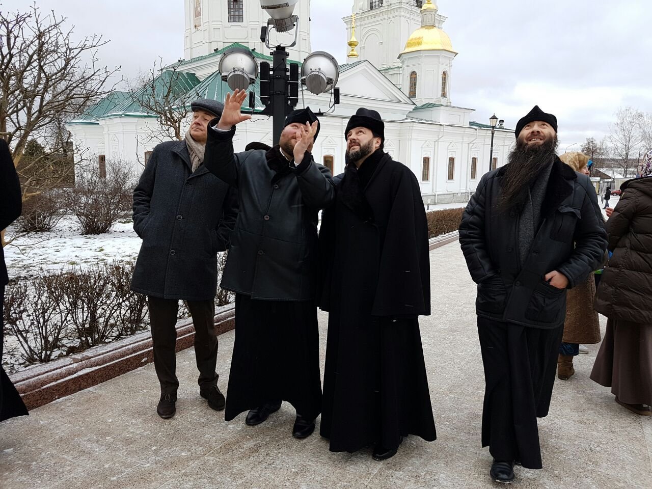 Члены североосетинский делегации в Дивеевском монастыре Члены североосетинский делегации в Дивеевском монастыре